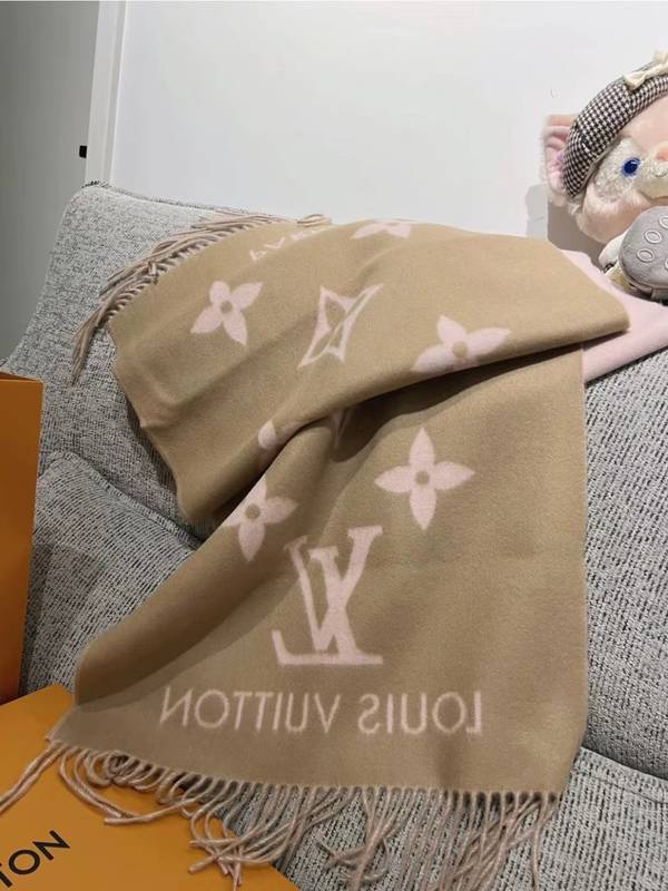 Louis Vuitton Scarf LVC00507
